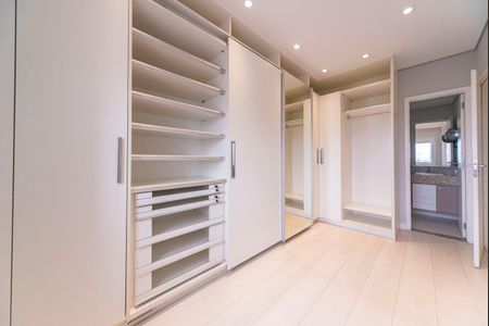 Apartamento à venda com 161m², 3 quartos e 3 vagas Apartamento à venda com 161m², 3 quartos e 3 vagasSuíte 2