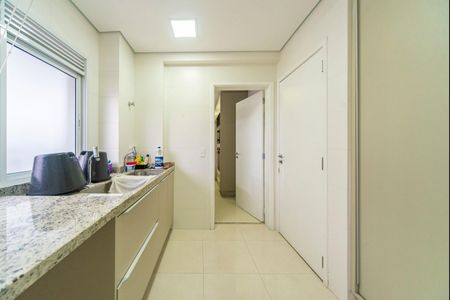 Apartamento à venda com 161m², 3 quartos e 3 vagas Apartamento à venda com 161m², 3 quartos e 3 vagasÁrea de Serviço