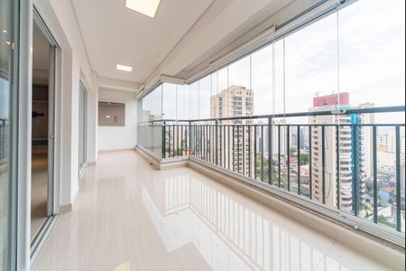 Apartamento à venda com 161m², 3 quartos e 3 vagas Apartamento à venda com 161m², 3 quartos e 3 vagasVaranda da Sala