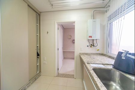 Apartamento à venda com 161m², 3 quartos e 3 vagas Apartamento à venda com 161m², 3 quartos e 3 vagasÁrea de Serviço