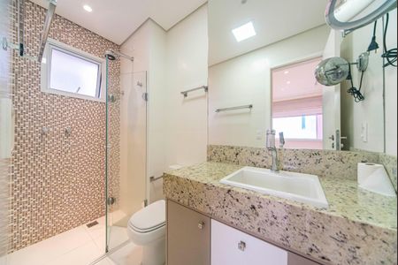 Apartamento à venda com 161m², 3 quartos e 3 vagas Apartamento à venda com 161m², 3 quartos e 3 vagasBanheiro da Suíte 2