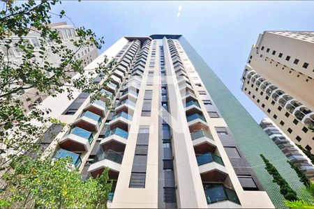 Apartamento à venda com 59m², 1 quarto e 2 vagas Apartamento à venda com 59m², 1 quarto e 2 vagasFachada