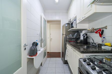 Apartamento à venda com 59m², 1 quarto e 2 vagas Apartamento à venda com 59m², 1 quarto e 2 vagasCozinha