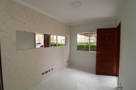 Sala de apartamento para alugar com 2 quartos, 48m² em Vila Antonieta, São Paulo