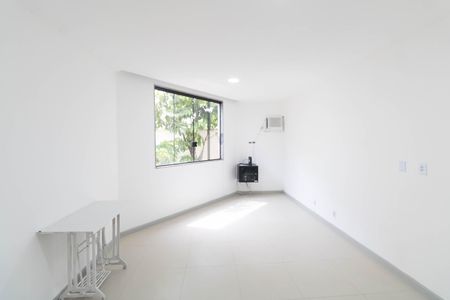 Casa para alugar com 320m², 2 quartos e 2 vagas Casa para alugar com 320m², 2 quartos e 2 vagasSuíte 1