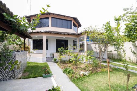 Casa para alugar com 320m², 2 quartos e 2 vagas Casa para alugar com 320m², 2 quartos e 2 vagasÁrea externa