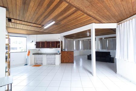 Casa para alugar com 320m², 2 quartos e 2 vagas Casa para alugar com 320m², 2 quartos e 2 vagasEdicula