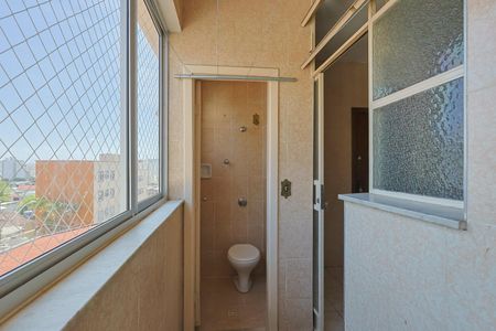 Apartamento à venda com 85m², 3 quartos e 2 vagasBanheiro de Serviço