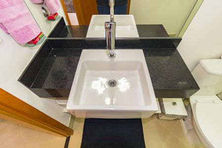 Apartamento à venda com 57m², 1 quarto e 2 vagas Apartamento à venda com 57m², 1 quarto e 2 vagasDetalhe - Banheiro