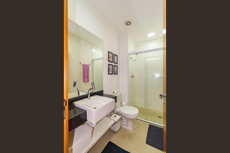 Apartamento à venda com 57m², 1 quarto e 2 vagas Apartamento à venda com 57m², 1 quarto e 2 vagasBanheiro