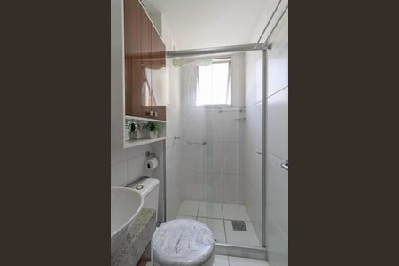 Apartamento à venda com 55m², 2 quartos e 2 vagasBanheiro social