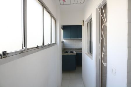 Apartamento à venda com 100m², 2 quartos e 1 vagaÁrea de Serviço