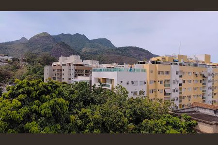 Apartamento à venda com 206m², 4 quartos e 2 vagas Apartamento à venda com 206m², 4 quartos e 2 vagasVista da Varanda