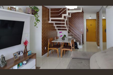 Apartamento à venda com 206m², 4 quartos e 2 vagas Apartamento à venda com 206m², 4 quartos e 2 vagasSala