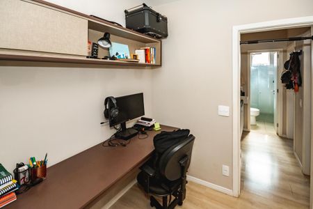 Escritório de apartamento à venda com 3 quartos, 63m² em Serrano, Belo Horizonte