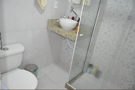 Apartamento para alugar com 77m², 2 quartos e 1 vagaBanheiro Social