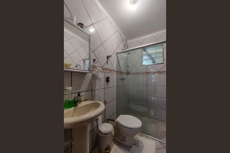 Casa à venda com 166m², 3 quartos e 2 vagas Casa à venda com 166m², 3 quartos e 2 vagasBanheiro Social