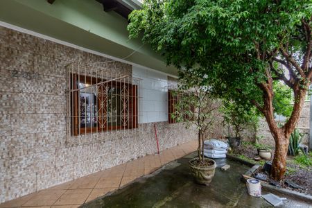 Casa à venda com 166m², 3 quartos e 2 vagas Casa à venda com 166m², 3 quartos e 2 vagasQuintal