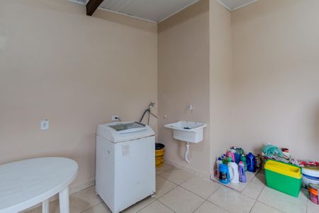 Casa à venda com 166m², 3 quartos e 2 vagas Casa à venda com 166m², 3 quartos e 2 vagasÁrea de Serviço