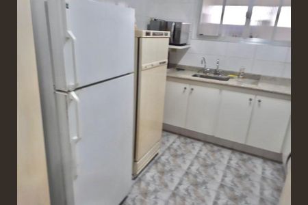 Casa à venda com 315m², 3 quartos e 6 vagas Casa à venda com 315m², 3 quartos e 6 vagasFoto 02