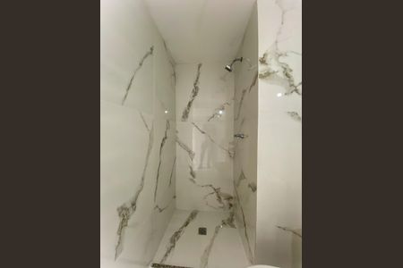 Apartamento à venda com 63m², 2 quartos e 1 vagaBanheiro da Suíte