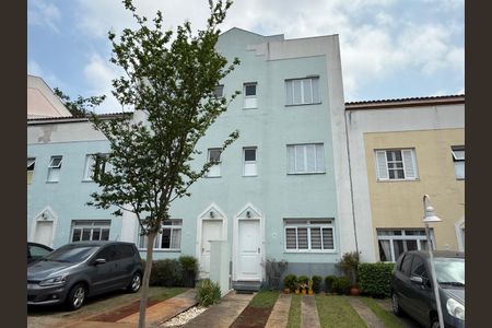 Casa à venda com 205m², 3 quartos e 2 vagas