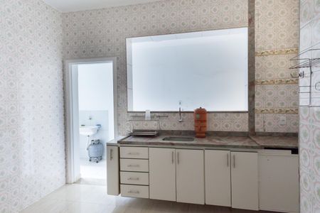 Casa à venda com 280m², 4 quartos e 2 vagas Casa à venda com 280m², 4 quartos e 2 vagasCozinha