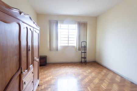 Casa à venda com 280m², 4 quartos e 2 vagas Casa à venda com 280m², 4 quartos e 2 vagasQuarto 3