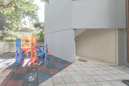Studio para alugar com 48m², 1 quarto e 1 vaga Studio para alugar com 48m², 1 quarto e 1 vagaPlayground