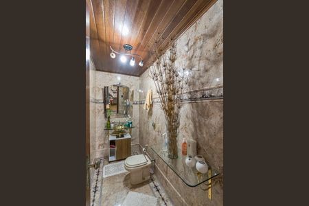 Apartamento à venda com 400m², 5 quartos e 3 vagas Apartamento à venda com 400m², 5 quartos e 3 vagasLavabo