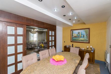 Apartamento à venda com 400m², 5 quartos e 3 vagas Apartamento à venda com 400m², 5 quartos e 3 vagasSala de Jantar