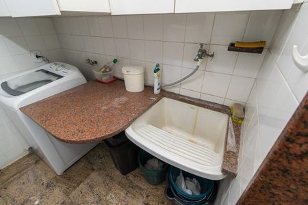 Apartamento à venda com 400m², 5 quartos e 3 vagas Apartamento à venda com 400m², 5 quartos e 3 vagasÁrea de Serviço