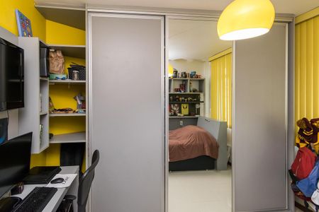 Apartamento à venda com 400m², 5 quartos e 3 vagas Apartamento à venda com 400m², 5 quartos e 3 vagasQuarto 2