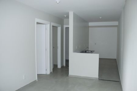 Sala/Cozinha de apartamento para alugar com 2 quartos, 52m² em Jardim de Lourdes, Embu das Artes