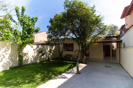 Casa à venda com 73m², 1 quarto e 1 vaga Casa à venda com 73m², 1 quarto e 1 vagaÁrea Externa