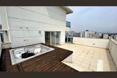 Apartamento para alugar com 227m², 3 quartos e 3 vagasVaranda 