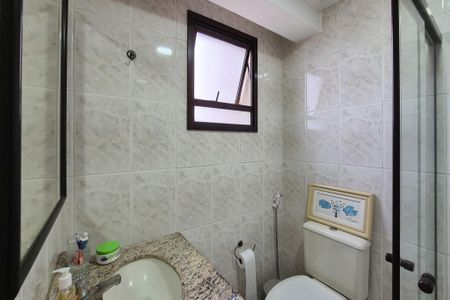 Apartamento à venda com 107m², 3 quartos e 2 vagasBanheiro da Suíte 2