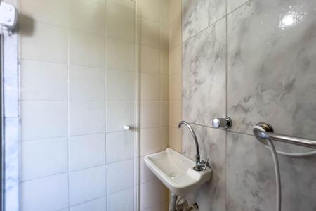 Apartamento à venda com 72m², 3 quartos e 1 vaga Apartamento à venda com 72m², 3 quartos e 1 vagaBanheiro da Suíte