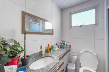 Apartamento à venda com 72m², 3 quartos e 1 vaga Apartamento à venda com 72m², 3 quartos e 1 vagaBanheiro Social