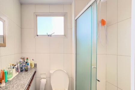 Apartamento à venda com 72m², 3 quartos e 1 vaga Apartamento à venda com 72m², 3 quartos e 1 vagaBanheiro Social