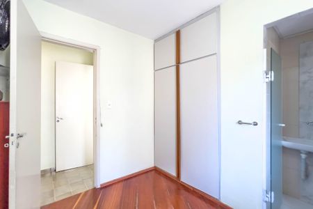 Apartamento à venda com 72m², 3 quartos e 1 vaga Apartamento à venda com 72m², 3 quartos e 1 vagaSuíte