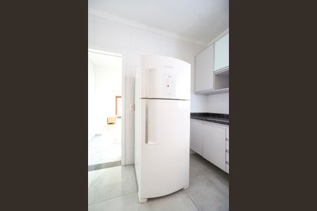 Casa à venda com 98m², 2 quartos e 2 vagas Casa à venda com 98m², 2 quartos e 2 vagasCozinha