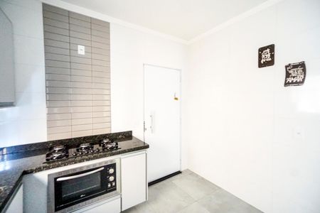 Casa à venda com 98m², 2 quartos e 2 vagas Casa à venda com 98m², 2 quartos e 2 vagasCozinha