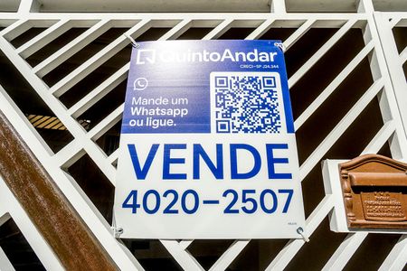 Casa à venda com 98m², 2 quartos e 2 vagas Casa à venda com 98m², 2 quartos e 2 vagasPlaca