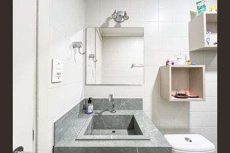 Apartamento à venda com 83m², 3 quartos e 2 vagas Apartamento à venda com 83m², 3 quartos e 2 vagasBanheiro