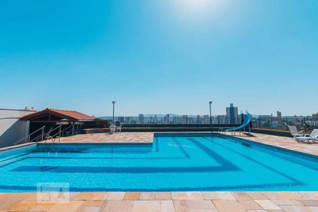 Apartamento à venda com 83m², 3 quartos e 2 vagas Apartamento à venda com 83m², 3 quartos e 2 vagasÁrea comum - Piscina