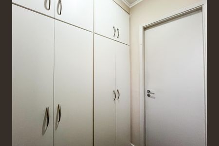 Apartamento à venda com 83m², 3 quartos e 2 vagas Apartamento à venda com 83m², 3 quartos e 2 vagasEscritório