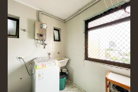 Apartamento à venda com 83m², 3 quartos e 2 vagas Apartamento à venda com 83m², 3 quartos e 2 vagasÁrea de Serviço