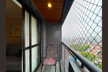 Apartamento à venda com 83m², 3 quartos e 2 vagas Apartamento à venda com 83m², 3 quartos e 2 vagasSacada