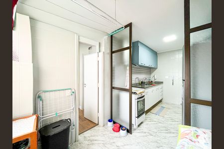 Apartamento à venda com 83m², 3 quartos e 2 vagas Apartamento à venda com 83m², 3 quartos e 2 vagasÁrea de Serviço